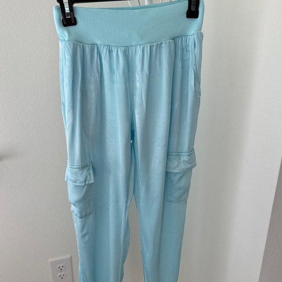 Fate Aqua Ribbed Fabric - Picture 2 of 6